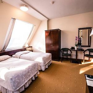 Standard Zimmer mit zwei Einzelbetten